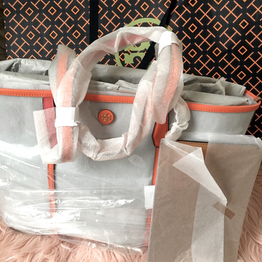 Tory Burch Clear Blake Tote with wristlet